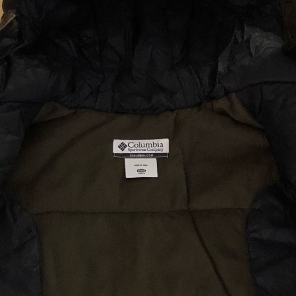 Columbia Snow Jacket - Picture 6 of 8